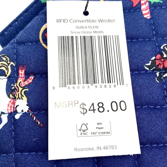 Vera Bradley RFID Convertible Wristlet in Snow Globe Motifs - Picture 9 of 14